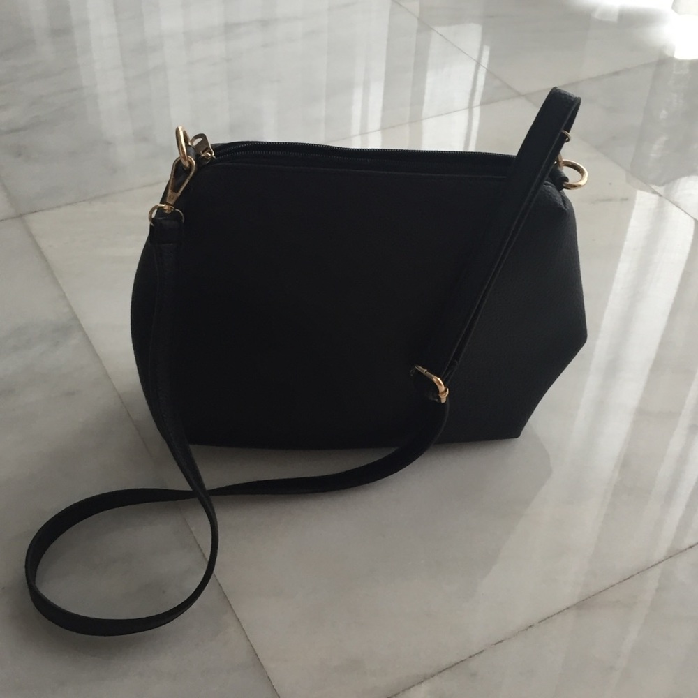 Spainish leather black crossbody
